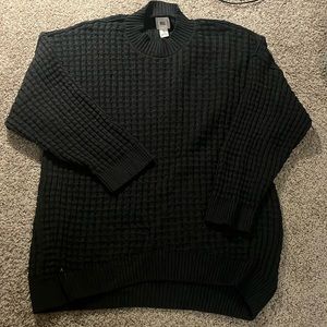 Black lazy sweater from urban